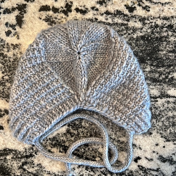 Hand knit newborn bonnet - Picture 3 of 6